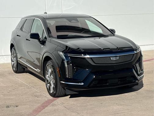 2025 Cadillac OPTIQ Luxury 2 AWD