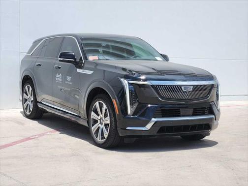 2025 Cadillac Escalade IQ Luxury 2