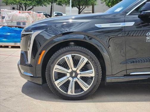 2025 Cadillac Escalade IQ Luxury 2