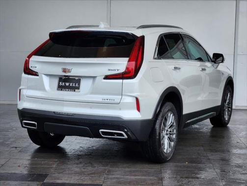 2025 Cadillac XT4 Premium Luxury
