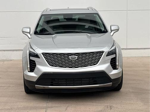 2022 Cadillac XT4 Premium Luxury