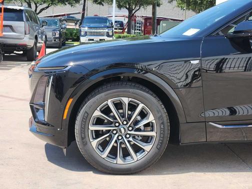2026 Cadillac LYRIQ Sport