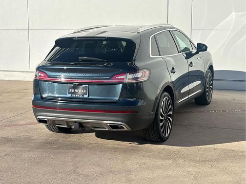 2021 Lincoln Nautilus Black Label