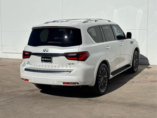 2024 INFINITI QX80 SENSORY AWD