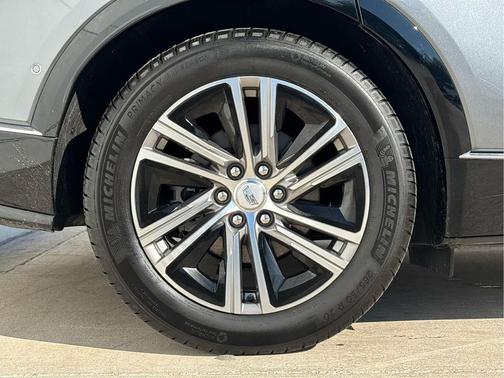 2023 Cadillac LYRIQ Luxury