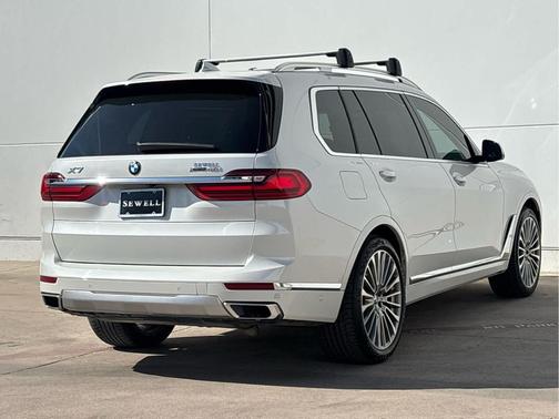 Mineral White Metallic 2020 BMW X7 xDrive40i