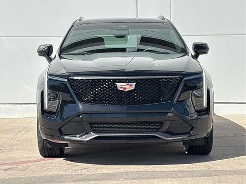 2025 Cadillac XT4 Sport