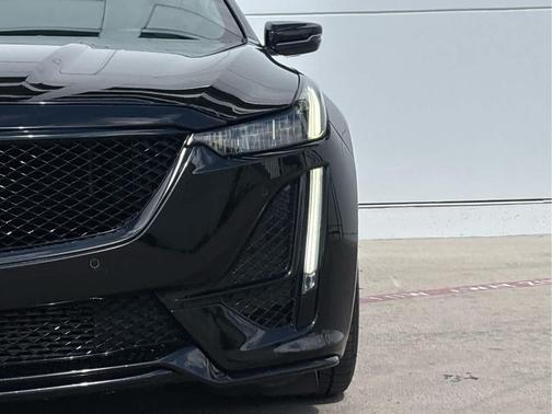 2022 Cadillac CT5 Sport