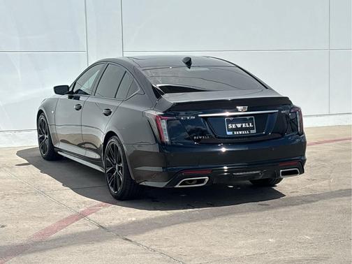 2022 Cadillac CT5 Sport