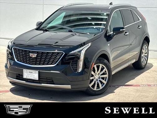 2022 Cadillac XT4 Premium Luxury