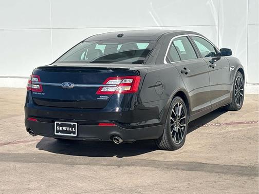 2018 Ford Taurus SEL
