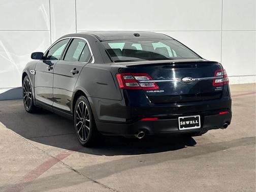 2018 Ford Taurus SEL