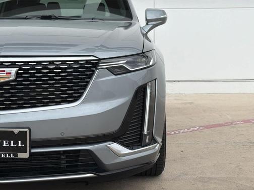Argent Silver Metallic 2025 Cadillac XT6 Premium Luxury FWD