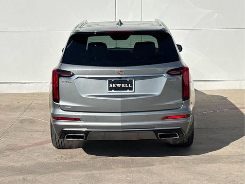 2023 Cadillac XT6 Luxury AWD