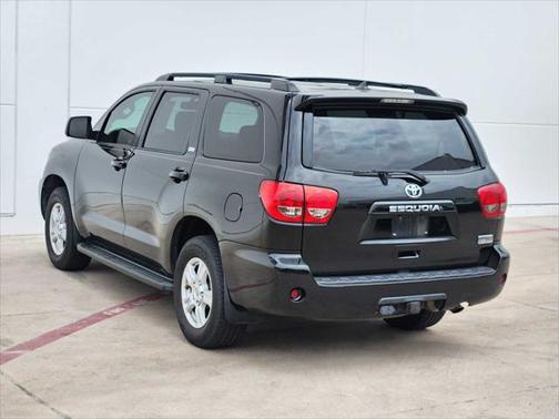 2013 Toyota Sequoia SR5