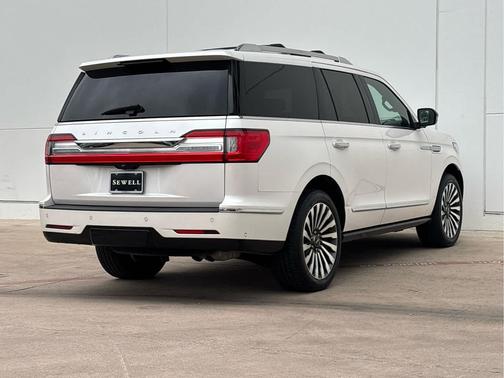 White Platinum Metallic Tri-Coat 2019 Lincoln Navigator Reserve