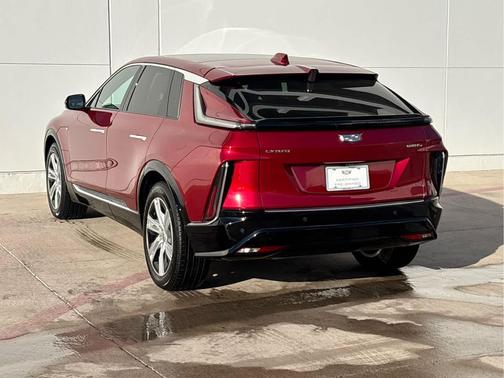 2024 Cadillac LYRIQ Tech