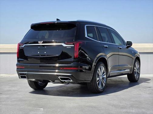 2025 Cadillac XT6 Premium Luxury FWD