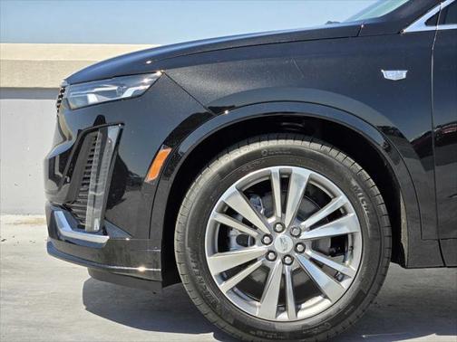 2025 Cadillac XT6 Premium Luxury FWD
