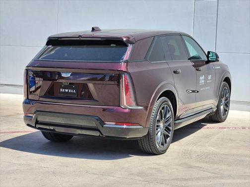 2025 Cadillac Escalade IQ Sport 2