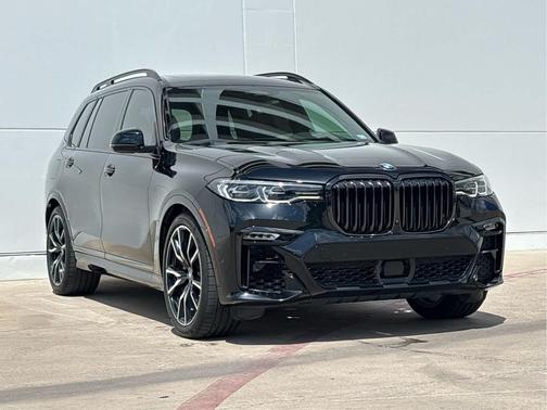 Black Sapphire Metallic 2020 BMW X7 xDrive40i
