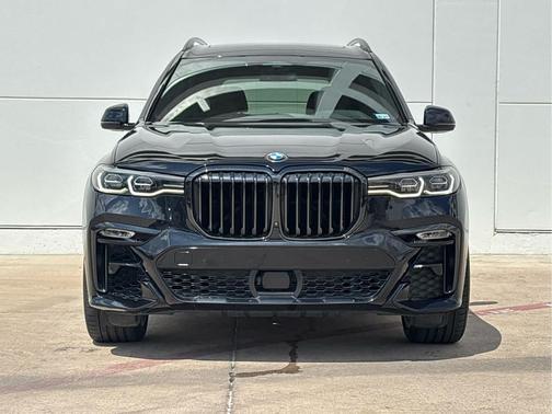 Black Sapphire Metallic 2020 BMW X7 xDrive40i