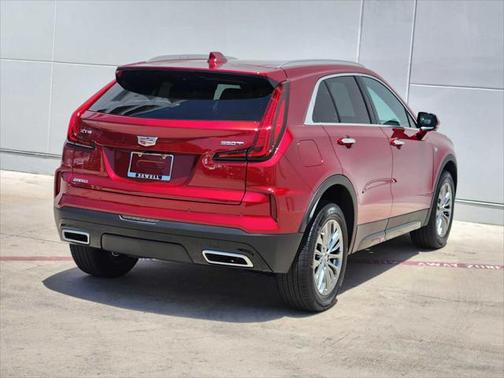 2025 Cadillac XT4 Premium Luxury