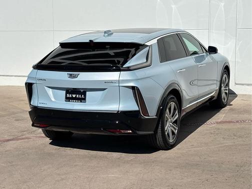 2024 Cadillac LYRIQ Tech