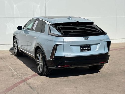 2024 Cadillac LYRIQ Tech