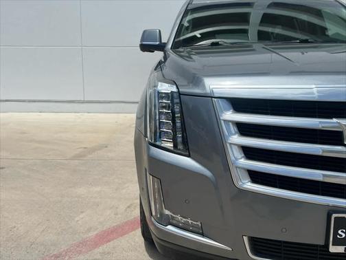 2019 Cadillac Escalade ESV Luxury