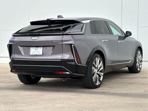 Celestial Metallic 2025 Cadillac LYRIQ Luxury