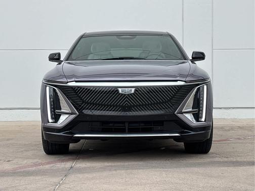 Celestial Metallic 2025 Cadillac LYRIQ Luxury