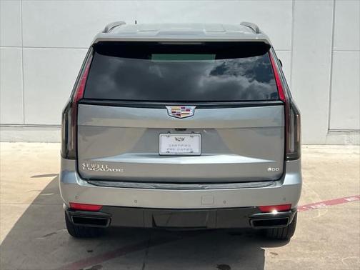 2023 Cadillac Escalade Sport