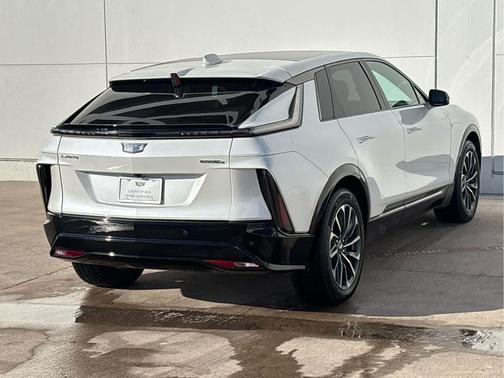 2024 Cadillac LYRIQ Sport