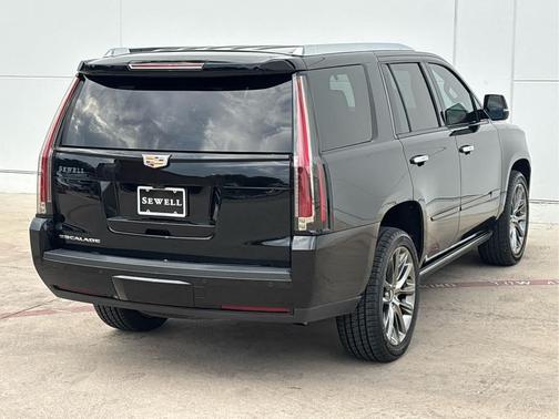 2020 Cadillac Escalade Platinum