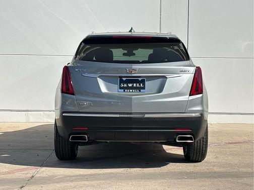 Argent Silver Metallic 2023 Cadillac XT5 Luxury