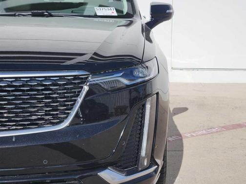 2025 Cadillac XT6 Premium Luxury FWD