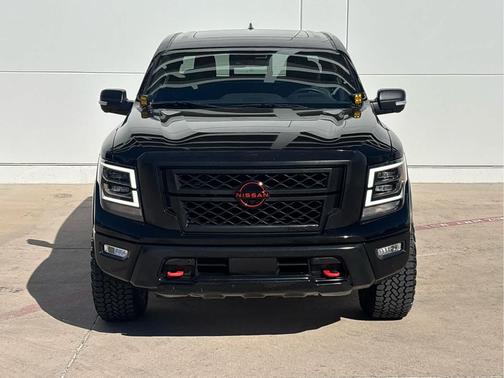 2023 Nissan Titan PRO-4X