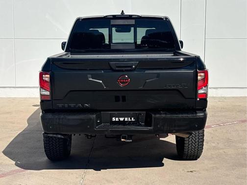 2023 Nissan Titan PRO-4X