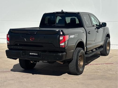 2023 Nissan Titan PRO-4X