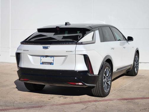 2025 Cadillac LYRIQ Sport