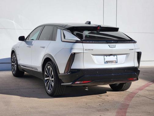 2025 Cadillac LYRIQ Sport