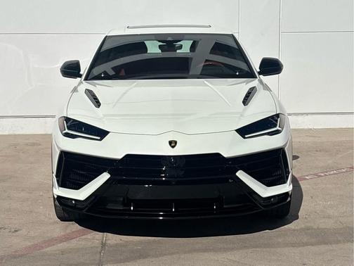 2024 Lamborghini Urus S