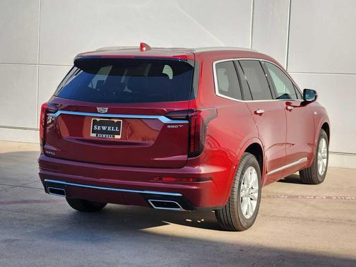2025 Cadillac XT6 Luxury FWD