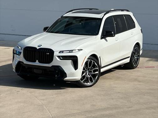 2024 BMW X7 M60i