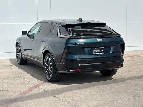 2024 Cadillac LYRIQ Sport