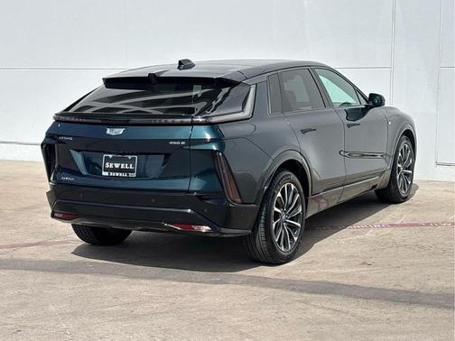 2024 Cadillac LYRIQ Sport