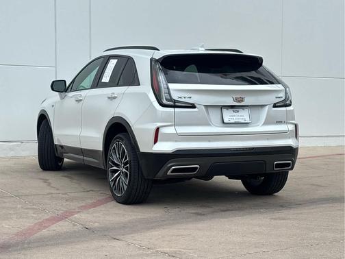 Crystal White Tricoat 2024 Cadillac XT4 Sport