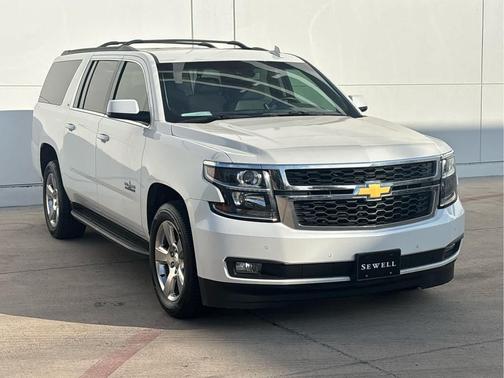 2017 Chevrolet Suburban LT