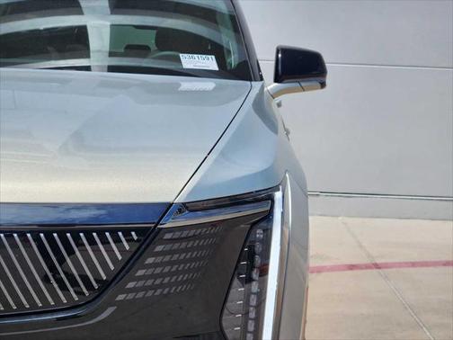 2025 Cadillac Escalade IQ Sport 2
